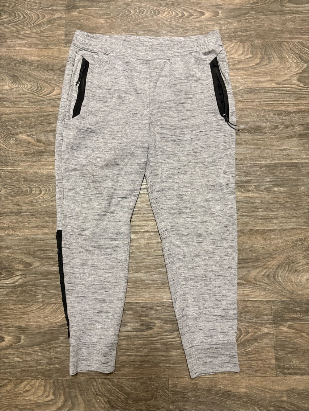 Men’s’ XL Champion Light Gray Jogger Sweatpants with Black Accents